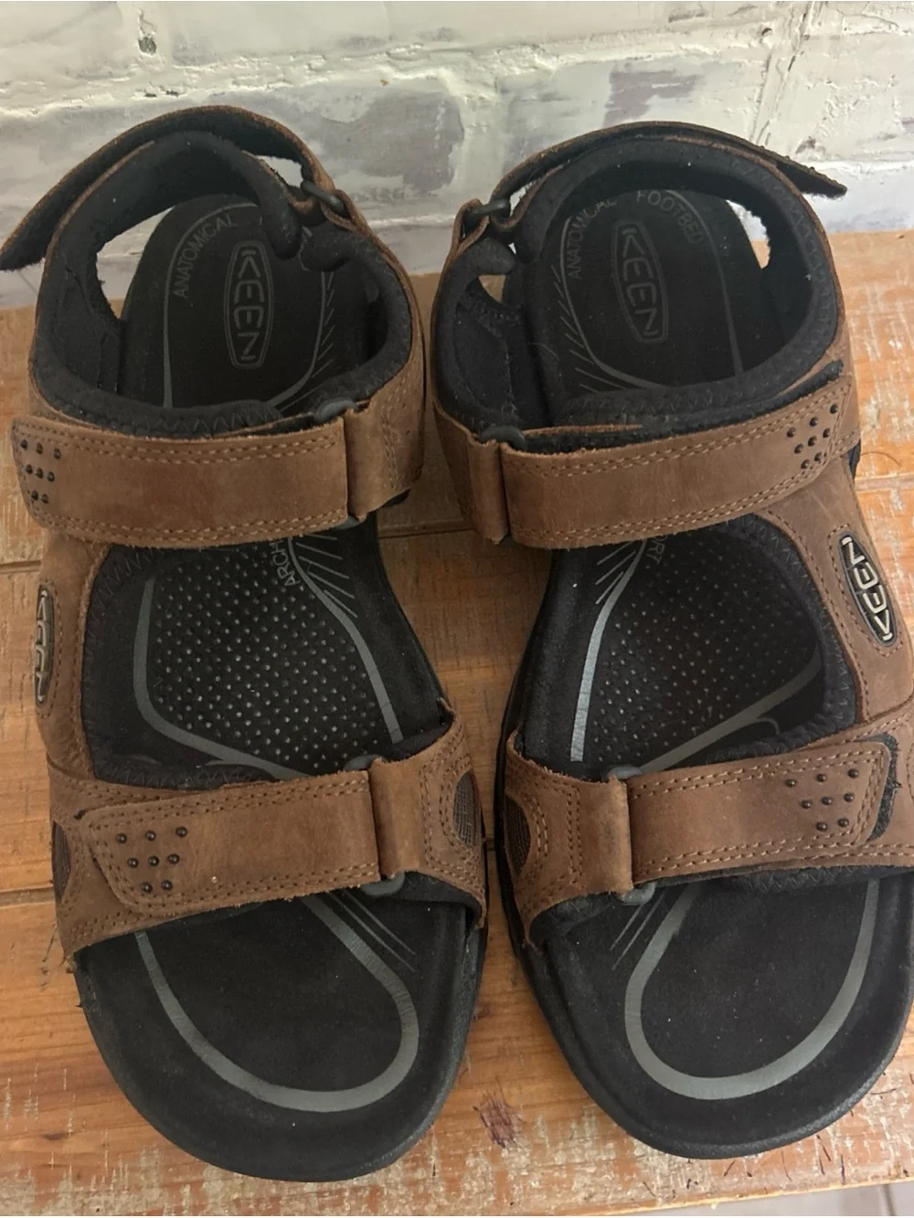 KEEN Rialto II 3 Point Sandals Men’s Size 10 Brown Black Outdoor Hiking